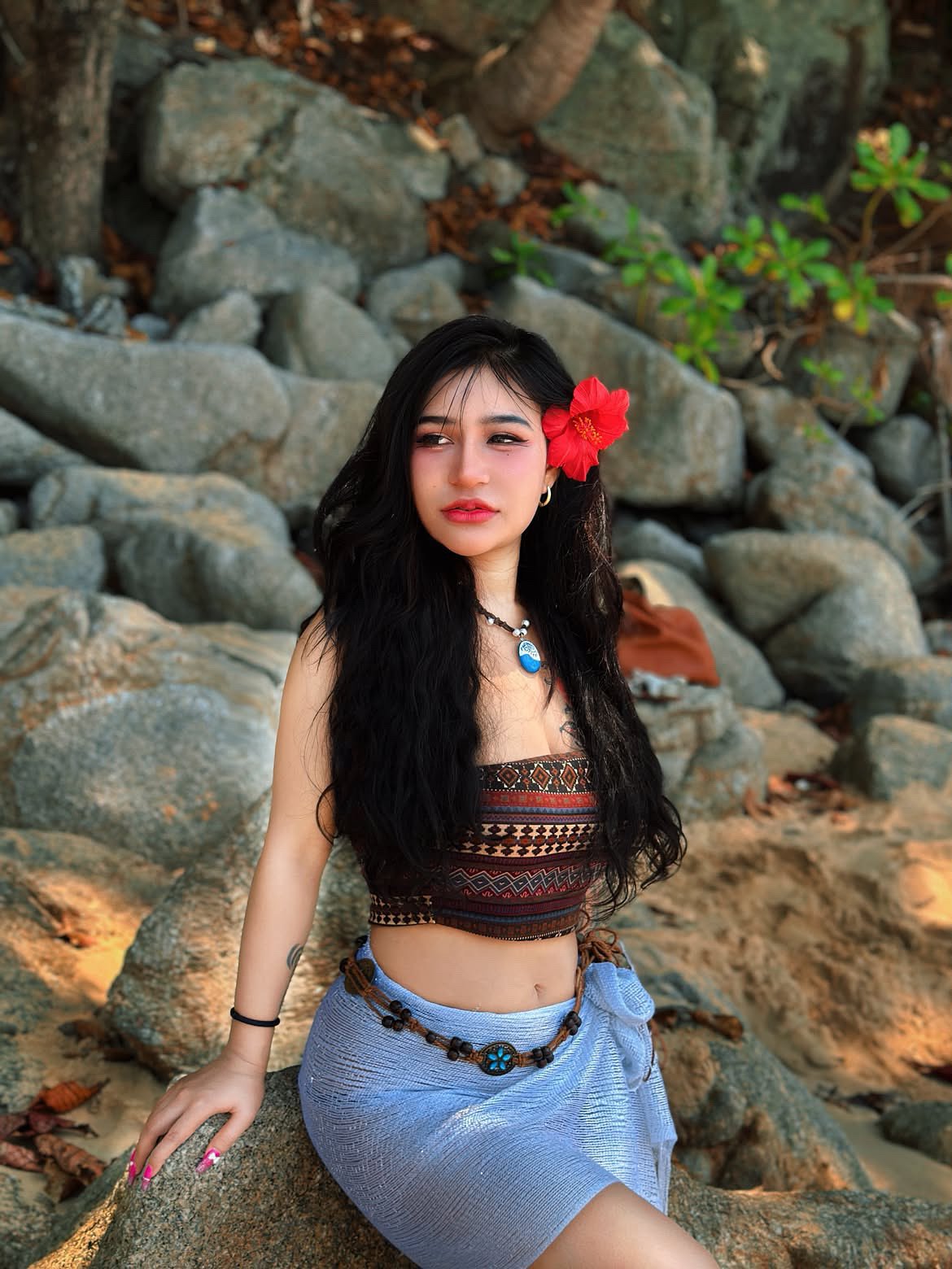 sofia-hot-girl-thai-escort-in-chiang-mai-15195122_original.jpg