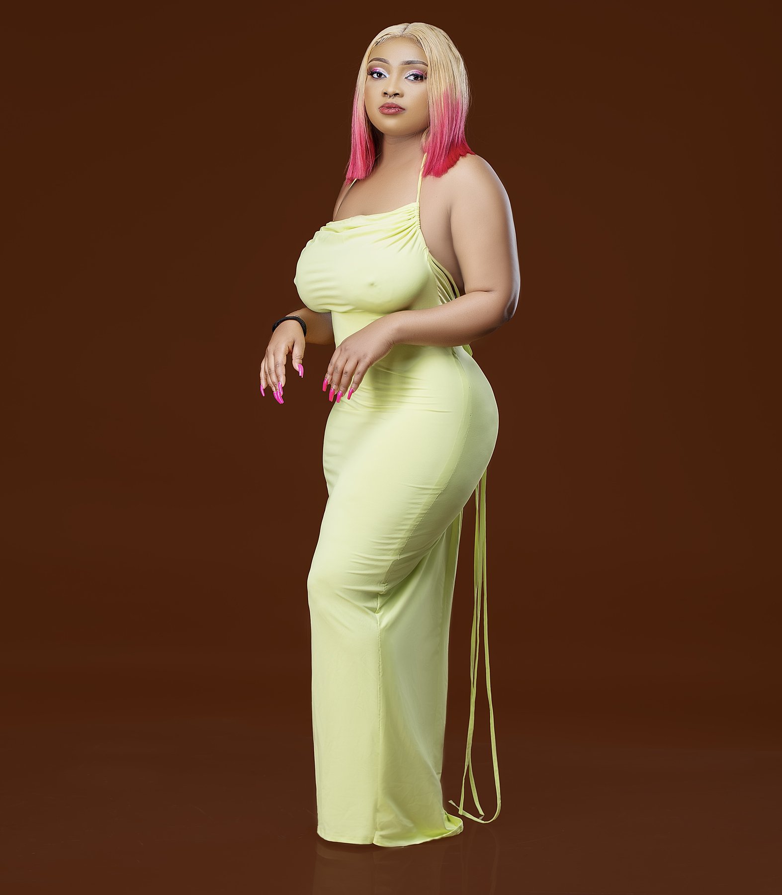 daphy-kenyan-escort-in-bangkok-14939100_original.jpg
